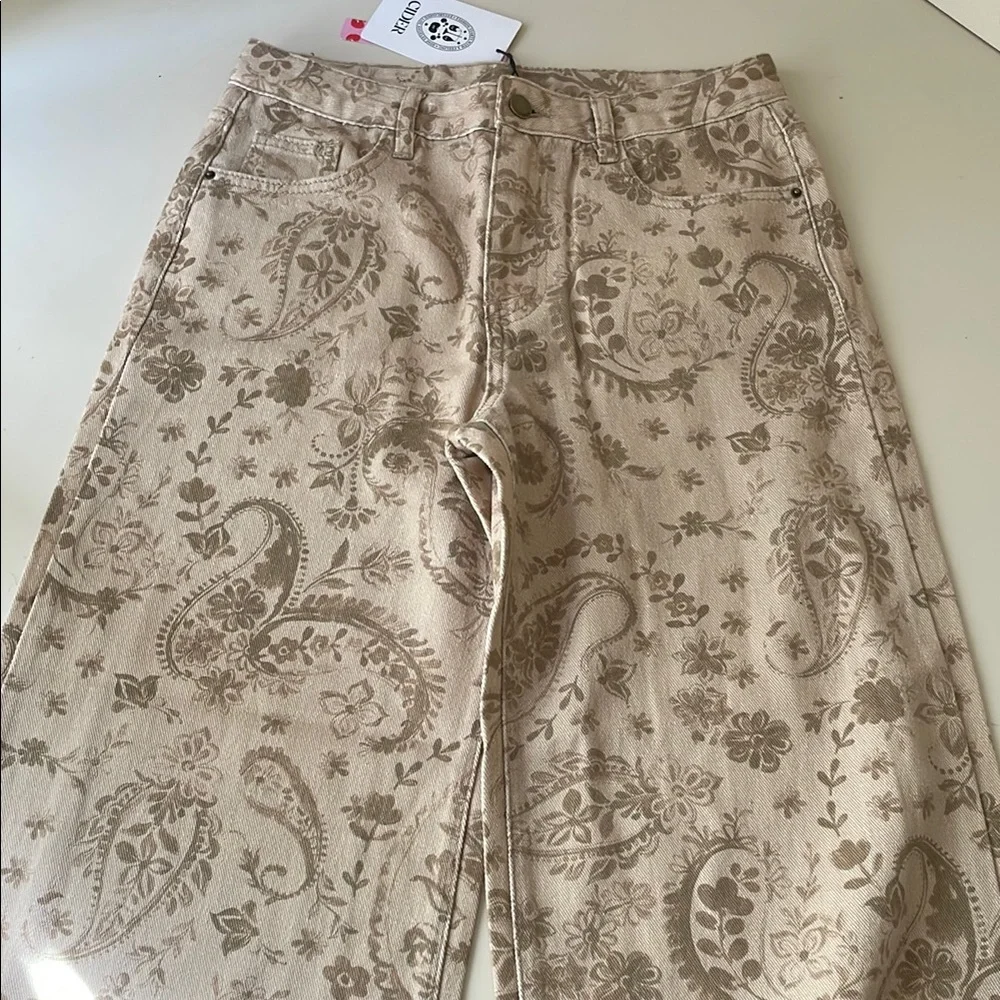 Paisley Print Beige High-Rise Jeans - Picture 2 of 5